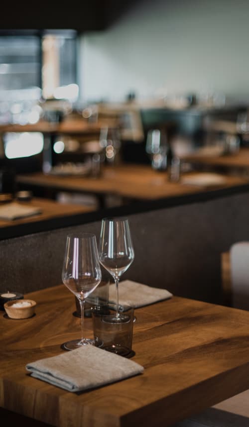 Free table for two